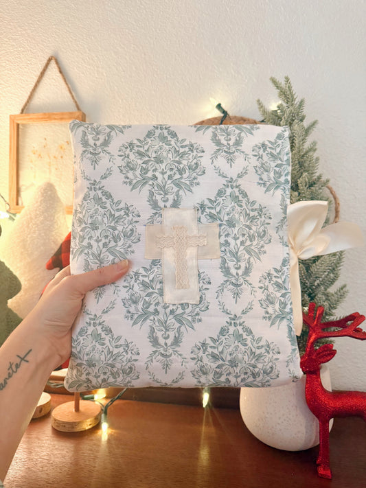 Holly Evergreen Bible Sleeve