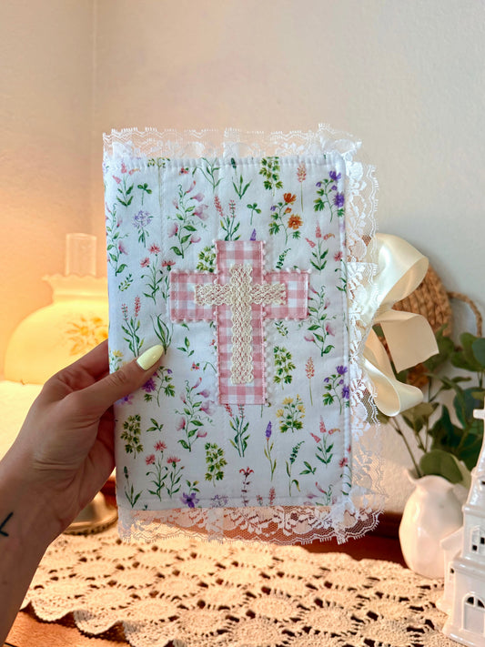 Esther's Garden Quilted Bible Wrap