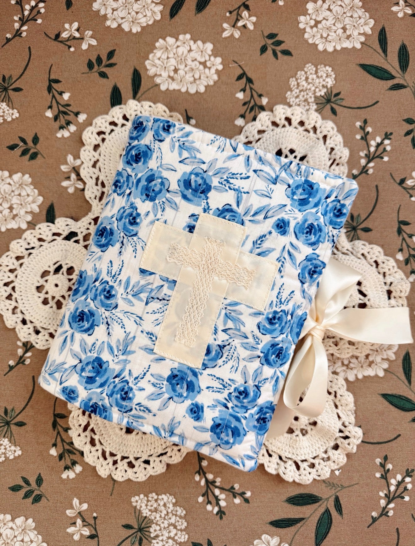 Graceful Garden Quilted Bible Wrap