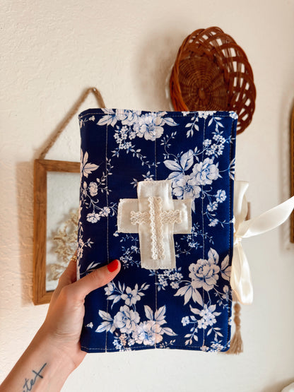 Midnight Psalms Quilted Bible Wrap