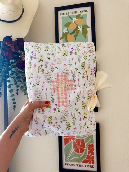 Esther's Garden Quilted Bible Sleeve