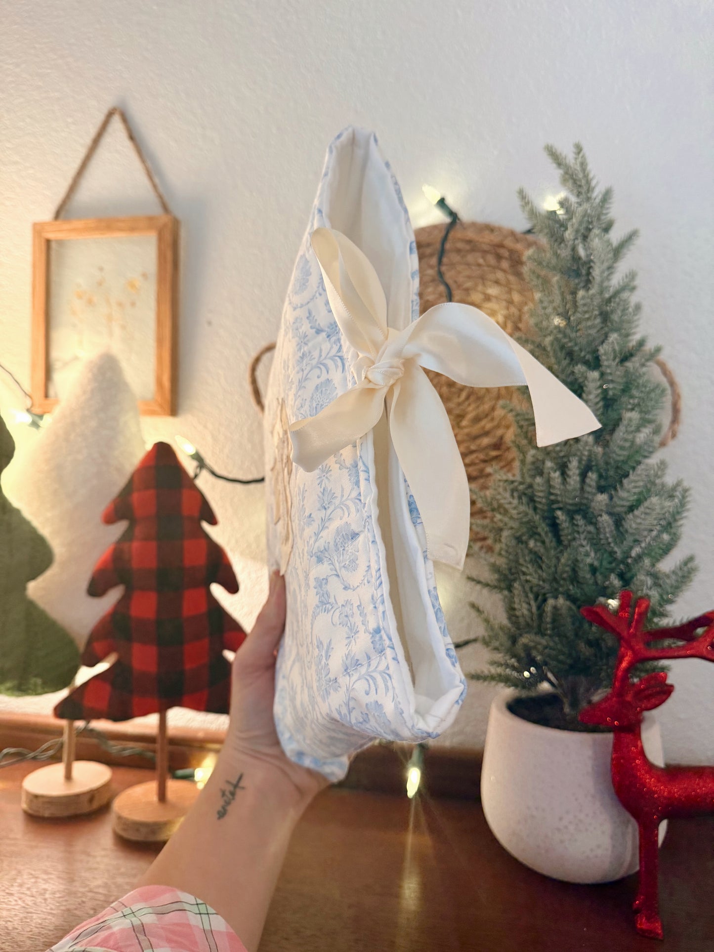 Merry Mist Bible Sleeve