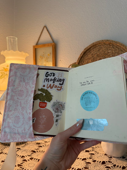 Peaceful Patch Quilted Bible Wrap