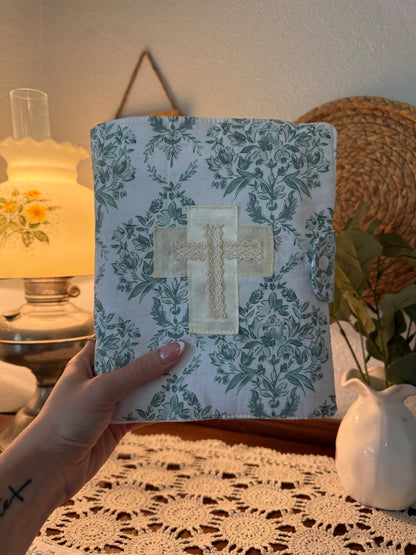 Peaceful Patch Quilted Bible Wrap