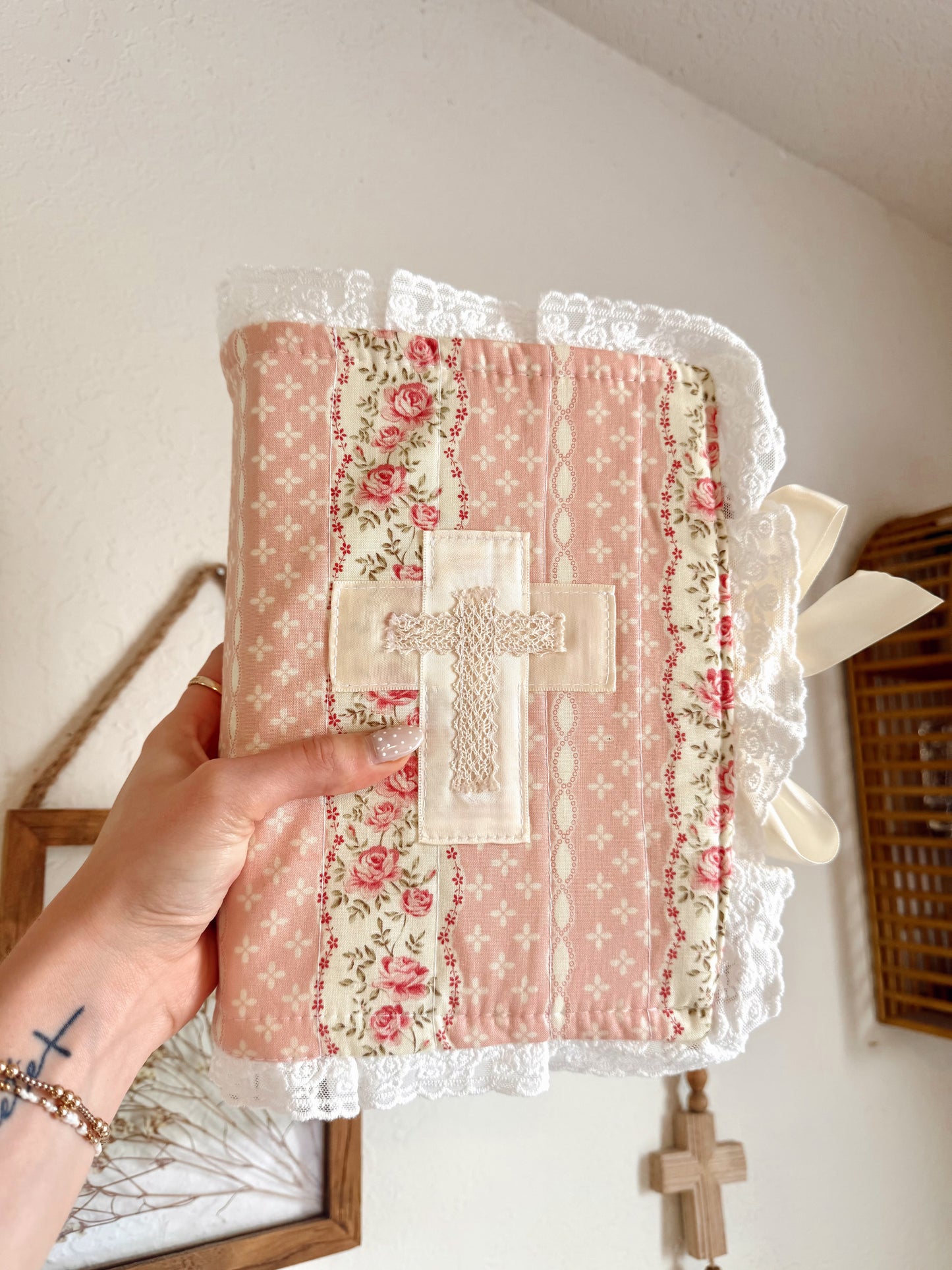 Faithful Melody Quilted Bible Wrap