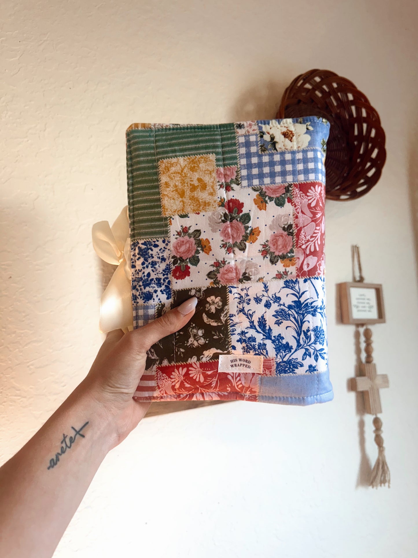 Hosanna Countryside Bible Wrap