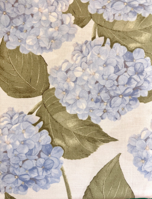 Hydrangea Hymns Quilted Bible Wrap