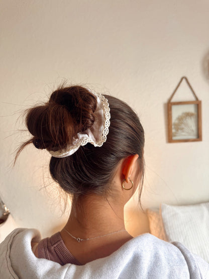 Milk and honey Scrunchie