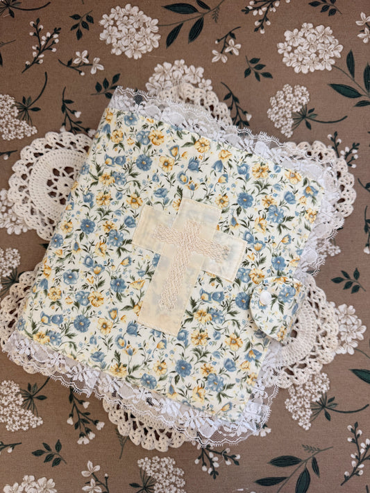 Country Bloom Quilted Bible Wrap